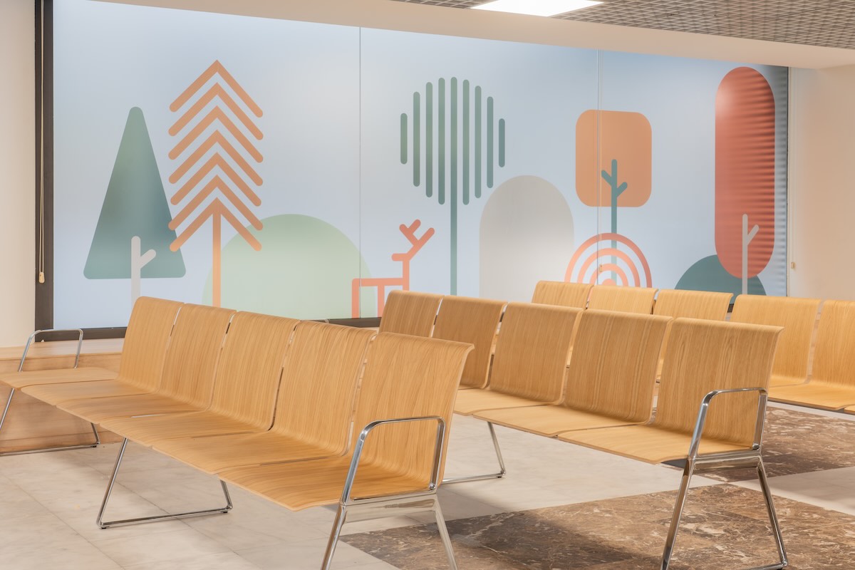 Hall materno-infantil del Hospital Universitario La Paz. Fotografía de espacio